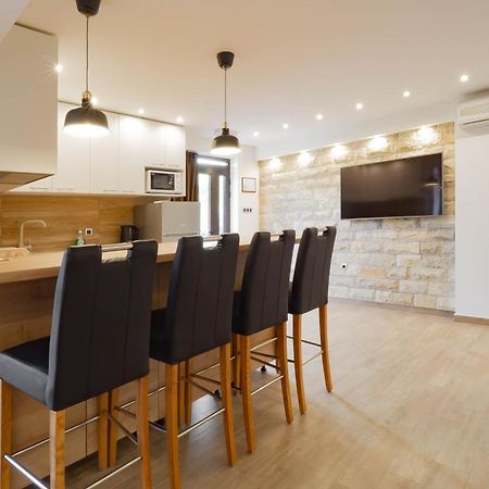 Apartments Marinici Rijeka - With Private Parking מראה חיצוני תמונה