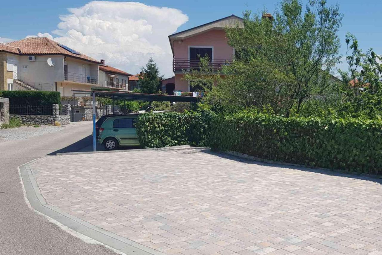 Apartments Marinici Rijeka - With Private Parking מראה חיצוני תמונה