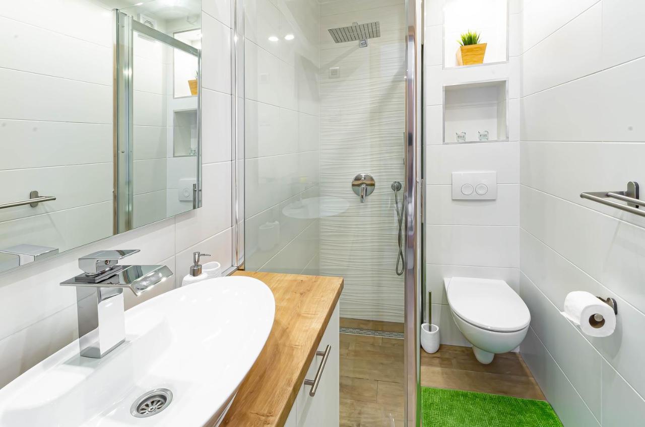 Apartments Marinici Rijeka - With Private Parking מראה חיצוני תמונה