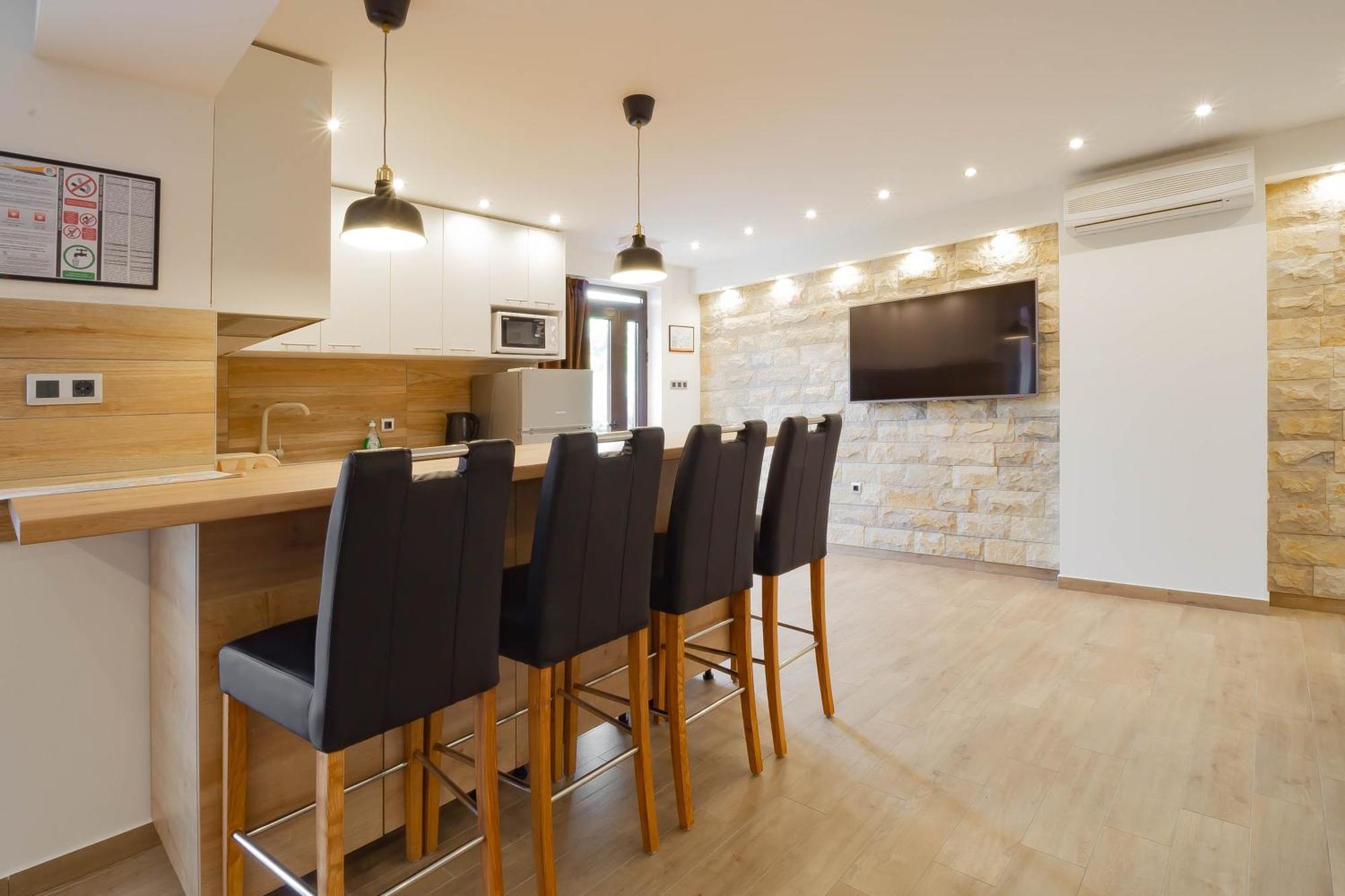 Apartments Marinici Rijeka - With Private Parking מראה חיצוני תמונה